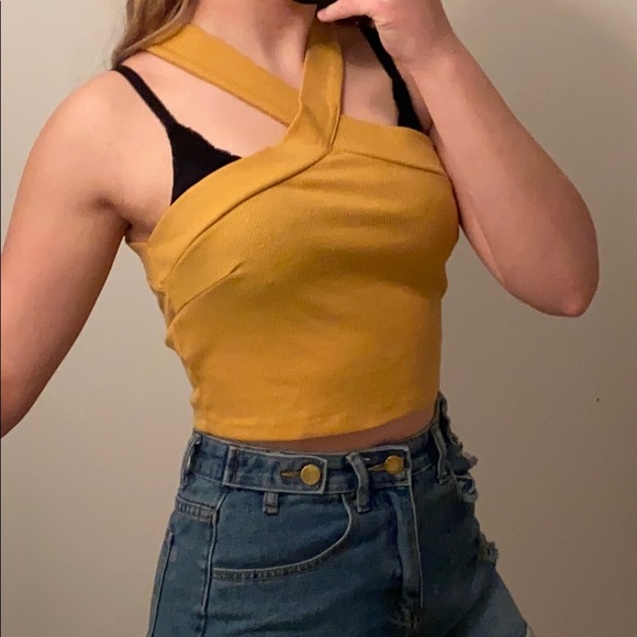Ribbed Mustard Yellow Top - Picture 2 of 2